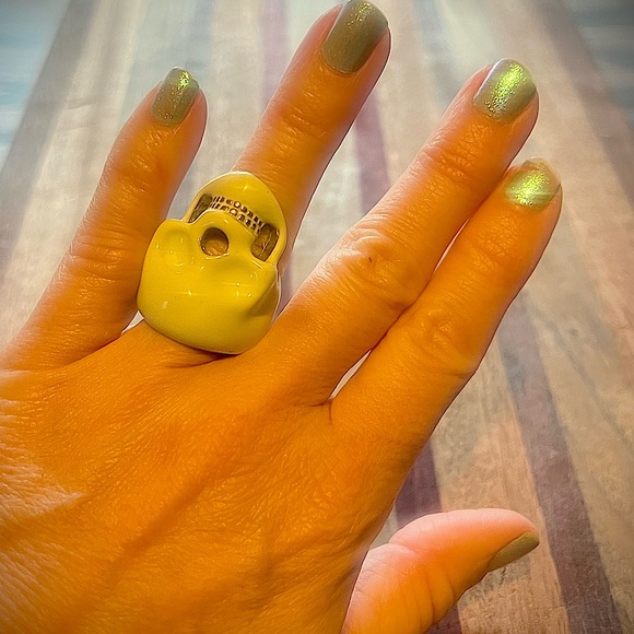 Enamel Skull Ring / Sz 6 - Picture 6 of 8